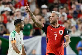 Austria jugara con España tras empatar 3-3 con Argelia, que también llega a 16avos