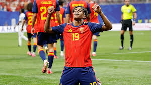 Spain claim first win of the tournament with 4-0 win over Saudi Arabia