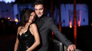 https://www.elle.com/culture/celebrities/a68079511/olivia-rodrigo-louis-partridge-house-of-guinness-tributes/