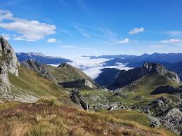 L'Agence de Départementale de Tourisme des Pyrénées-Atlantiques s'interdit de parler du lac du Montagnon en plein été