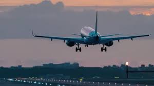 Passenger plane cleared Luton runway just 4m above ground