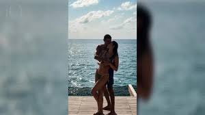 Aurora Ramazzotti e Goffredo Cerza, romantici e spontanei in luna di miele alle Maldive