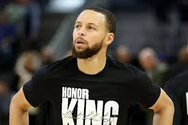 Steph Curry grows concerned that a fan might pass out after a brief meet and greet