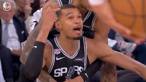 Spurs face elimination vs. Knicks in Game 5; Wings beat Phoenix; U.S. 4-1 Paraguay win