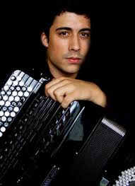 ... France with Jacques Mornet and Frédéric Deschamps. Natanael Teixeira is versatile musician who plays as well classical as virtuoso music. - p_portugal