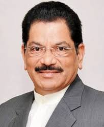 Ông Suresh Shetty, bộ trưởng Y tế cộng đồng bang Maharashtra - 24512dsvutxacthainhi3_4bd05
