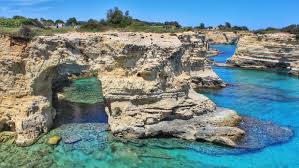 Italy’s Famous Lovers’ Arch Collapses into the Sea on Valentine’s Day