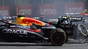 ¡Norris Sorprende en Austria! Verstappen Abandona en la Primera Vuelta