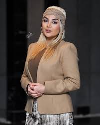 همسر آقای ارسطوی پایتخت با یک استایل پاییزی