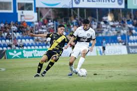 Duelo de equipos encumbrados en Sajonia