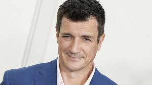Nathan Fillion reveals the A-lister he pretended to be to get out of a ticket - Yahoo News New Zealand