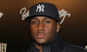 reggie bush Don&#39;t expect to see Reggie Bush tie the knot on your TV screen in the near future. Kim Kardashian&#39;s ex told Life &amp; Style mag, that his upcoming ... - reggie-bush1