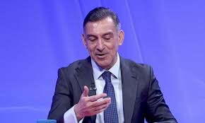 ”E pro bono?”. Ilie Dumitrescu a răspuns imediat, după ce a semnat și a revenit în fotbal