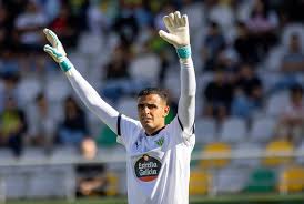 Quem é o goleiro brasileiro que pegou tudo contra Benfica e foi eleito o melhor da partida?