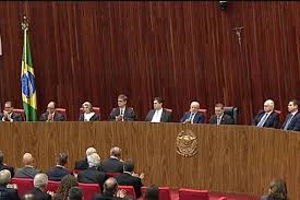 Nunes Marques reúne adversários como Lula, Alcolumbre, André Mendonça e Moraes em sala VIP do TSE