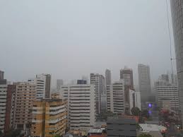 Em dia de chuva, transporte por aplicativo quase quadruplica preço em Fortaleza