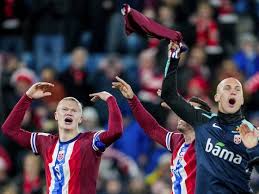 🍔 Nach Länderspielerfolg: Haaland mit Burger-Belohnung für Teamkollegen