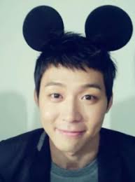 park yoochun A Korean news agency claimed that they have evidence of JYJ Yoochun abusing a fan. This episode soon snowballed into a situation where many ... - park-yoochun-223x300