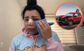Influencer Paolita Suárez choca contra camión de Pepsi en León