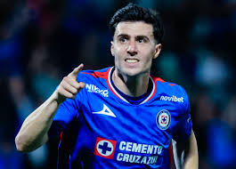 José Paradela sigue aportando goles al Cruz Azul