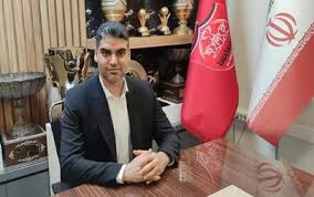 رفتار عجیب پیمان حدادی در برنامه زنده با قطع تلفن بی‌خداحافظی؛ از پرسپولیس ترسیده‌اند؛ ما تیم خاص هستیم چون بیشترین هوادار را داریم!