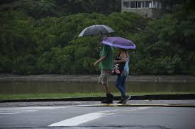 Pernambuco terá domingo parcialmente nublado, com possibilidade de chuva fraca em algumas regiões