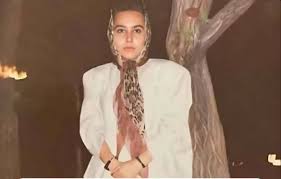عکس زیرخاکی از پرستو صالحی در دهه ۶۰