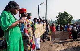 Unpaid wages and deadly risk: Why health workers are threatening to abandon the Ebola response