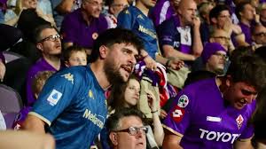 The match's setting: Eight thousand spectators at the Franchi stadium. Three hundred Polish fans on alert.