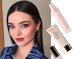 Yağlı ciltler için makyaj resmi