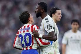 Liga, 29ª giornata: Barcellona contro Rayo alle 14, stasera il derby di Madrid