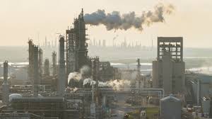 Oil prices surge amid Iran war tensions
