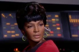 Star Trek&#39;s Nyota Uhura was known for wearing a giant silver ear piece while inside the communications table. In the present time, this device is similar to ... - Uhura-ear-piece-03