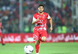 ۲ بازیکن پرسپولیس و ذوب‌آهن تست دوپینگ دادند/ هاشمیان تشویق شد، ارونوف ناراحت + فیلم