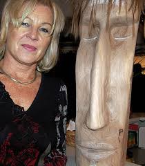 Britta König aus Rheinfelden zeigt ihre Werke unter dem Motto "Skulpturen ...