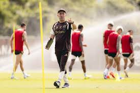 Flamengo bate o pé e define futuro de peça-chave de Leonardo Jardim