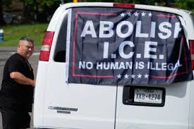Servicio De Control De Inmigración Y Aduanas
