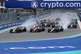 F1 2026 Miami GP LIVE: Race updates, stream and times with Antonelli in lead