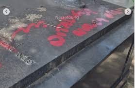 Túmulo de ditador do regime militar é vandalizado no Cemitério São João Batista, no Rio