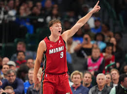 Heat, Larsson agree to four-year, $60 million extension, avoid 2027 free agency