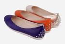 Ladies flat shoes