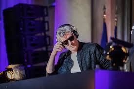 kavinsky
