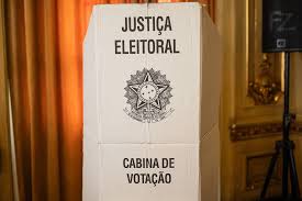 Mônica Bergamo: Extensão do horário de votação pode anular 2º turno, diz professor da FGV