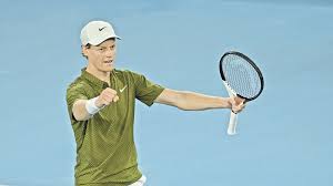 Jannik Sinner en marcha por el tricampeonato