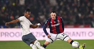 Ruolo inedito per Zortea, probabile titolarità sulla fascia sinistra