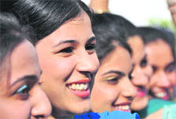 Arshdip Kaur Gosal from Canada (second from left) along with other finalists of the Phoren competition for desi title. Ludhiana, December 15 - ldh4