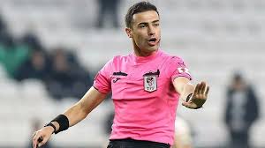 Çakır'ı böyle eleştirdi: Sözde FİFA hakemi