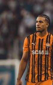 Shakhtar Donetsk teria pedido 'valor de Paquetá' para o Flamengo por ex-atacante do Fluminense