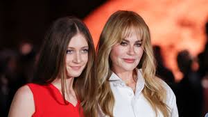 ¡Nicole Kidman "Arrestada"! ¿Qué Pasó en el Concierto de Sabrina Carpenter?