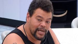 BBB 26: Babu volta a detonar Ana Paula em conversa com brother: 'Burguesa'